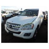2011 Mercedes ML-350 4JGBB5GB8BA685560 White