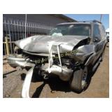 2002 Chevrolet Tahoe 1GNEK13T82R313881 Gray
