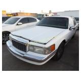 1990 Lincoln Town Car 1LNCM81FXLY764250 White
