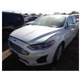 2019 Ford Fusion 3FA6P0MU5KR244304 White