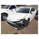 2025 Toyota Camry 4T1DAACK1SU077808 White