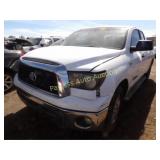 2007 Toyota Tundra 5TFRT54187X004345 White