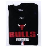 Reebok - NBA Bulls Basket ball Logo T Shirt  Size