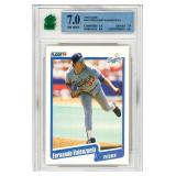 SE - 1990 Fleer Fernando Valenzuela Baseball Card