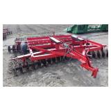 Case IH 37 Disc 12FT 18'Blades new paint