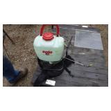Solo Backpack sprayer appr 4Gal
