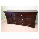 Low Dresser