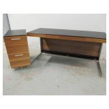 Desk & Rolling File Cabinet