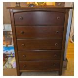 WOOD 5-DRAWER CHEST OF DRAWERS