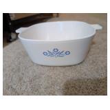 CORNINGWARE BLUE CORNFLOWER 2-1/2 QT BAKING DISH