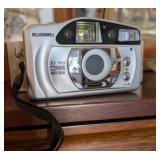 BELL & HOWELL BF 905 35MM CAMERA W/FILM