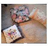 4PC THROW PILLOWS, NEEDLEPOINT, TAPESTRY, OTHER