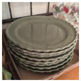 8PC CERAMIC GREEN DINNER PLATES
