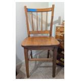 VTG SOLID WOOD CHAIR