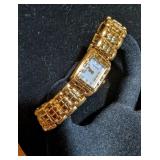 VTG YVES SAINT LAURENT GOLD TONE WATCH