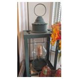 GREEN METAL CANDLE LANTERN W/CANDLE