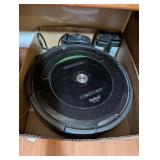 IROBOT ROOMBA W/CHARGER & ACCESSORIES