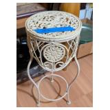 BEIGE METAL PLANT STAND