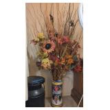 ITALIAN CERAMIC UMBRELLA STAND/VASE W/DRIED FLORAL