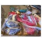 ASSTD FAUX BIRD DECOR/ORNAMENTS,CARDINAL,PEACOCK,&