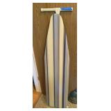 METAL IRONING BOARD W/COVER