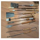 ASSTD GRILLING UTENSILS, SPATULAS, BASTING BRUSHES
