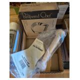 2PC PAMPERED CHEF MINI TART SHAPER & PASTRY