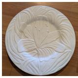 BORDALLO PINHEIRO WHITE LILY CERAMIC PLATTER