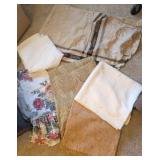 ASSTD TABLE LINENS #1, ROUND, RECTANGULAR