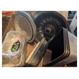 WILSON 9.75' X 3.38' BUNDT PAN, WESTBEND LOAF PANS