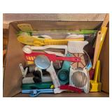 ASSTD KITCHEN ACCESSORIES-EGG SLICER, TUPPERWARE