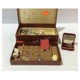 Jewelry box with jewelry