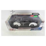 Maisto die-cast 1939 Ford Deluxe with box
