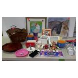 Group lot with wooden tray and Bowl, animal