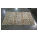 Small area rug. 39"×55".