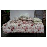 Queen size comforter with pillows, they are in