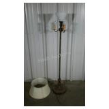 Lighting lot. Floor lamp, needs cord repair and