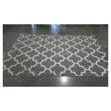 Small area rug. Grey and white geometric