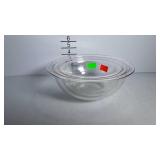 Pyrex- nest of 3 clear glass bowls, 6", 7.5", & 9"