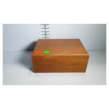 Humidor, cigar box, lighter, etc