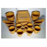 29-Pcs Pottery Barn dishware, SVC-6 plus, few