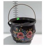 Cast iron tri-footed cauldron pot with wire bail