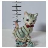 Cat family figurine