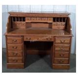 Broyhill Oak "S" Roll Top Desk, has keys for