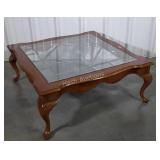 Center Room Coffee Table. 2pc glass pane top on