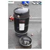 Gourmet brinkman charcoal smoker, cover is inside