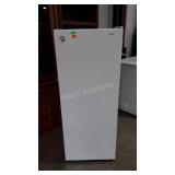 Sanyo refigerator with top freezer compartment,