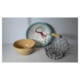Decor - wire basket with green & cream handle,
