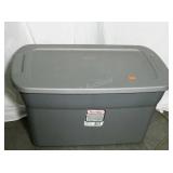 Sterilite 30 gallon tote with lid.