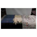 Rug & Blanket lot, padded Scatter bath rug,